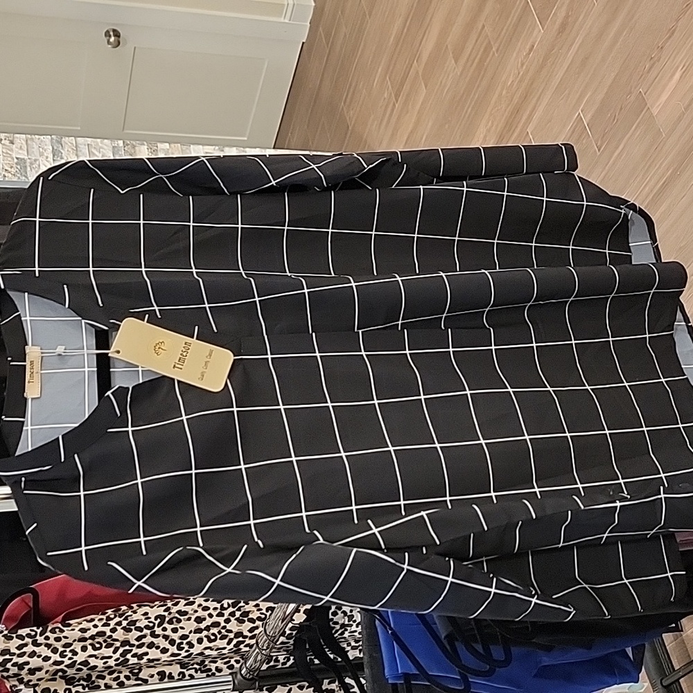 NWT Timeson black and white checked long-sleeved blouse. Size L.